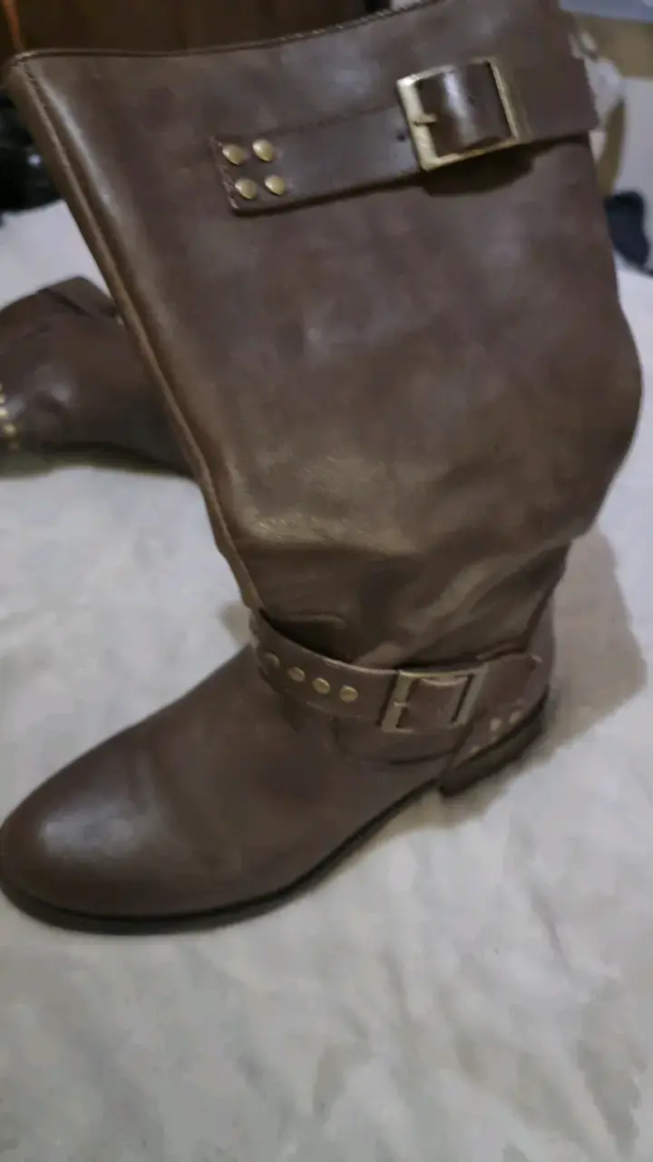Botas de cuero marrón con hebillas - 3