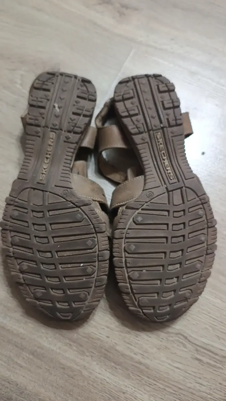 Sandalias Skechers de cuero marrón para mujer - 3