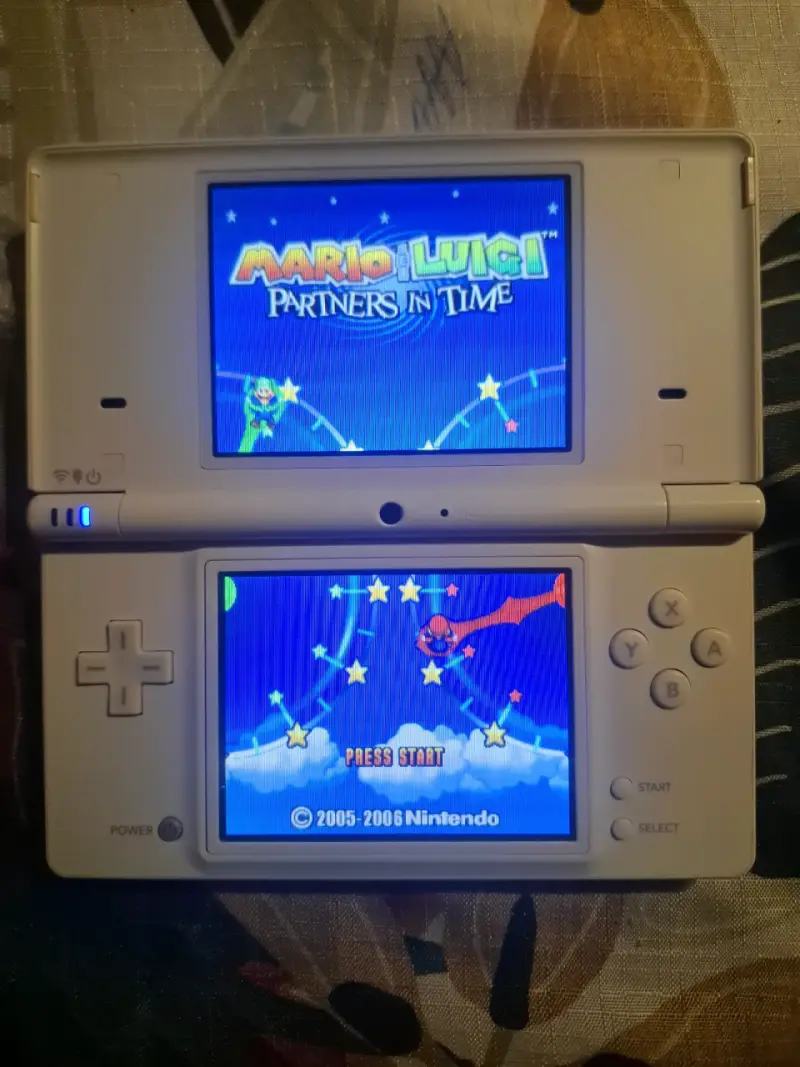 Consola Nintendo DS Lite Blanca con Juegos - 4