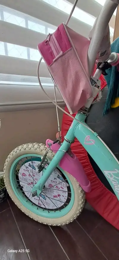 Bicicleta infantil oxford Barbie rosa y celeste - miniatura 2