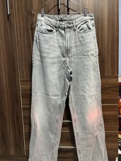 Jeans gris de tiro alto curvy fit - miniatura 1