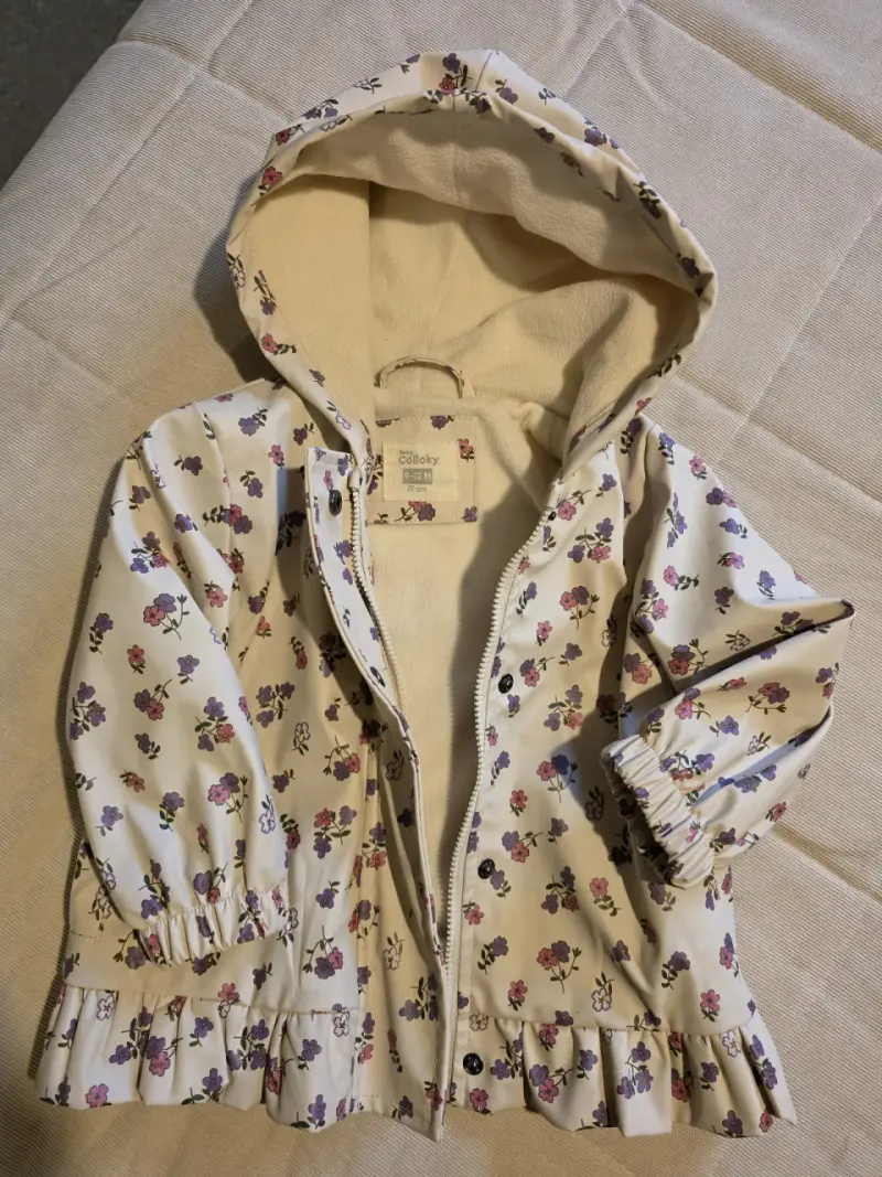 Chaqueta impermeable floral para bebé 9-12 meses