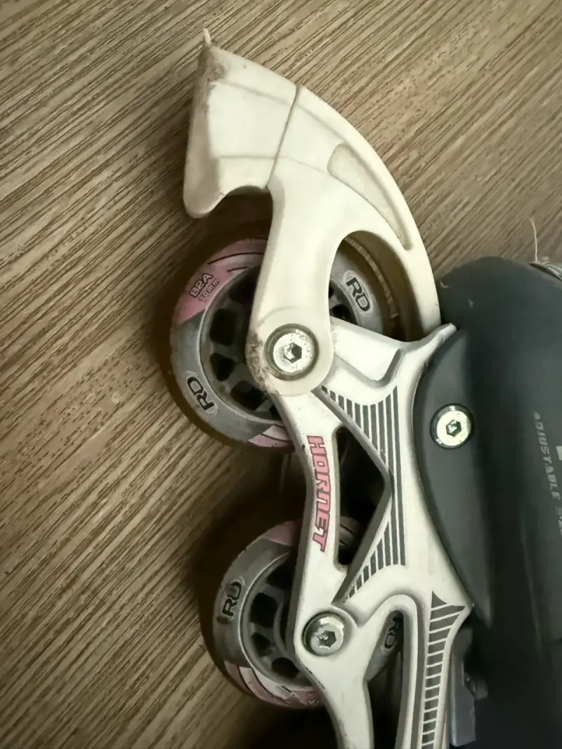 Patines en línea ajustables con protecciones - 4