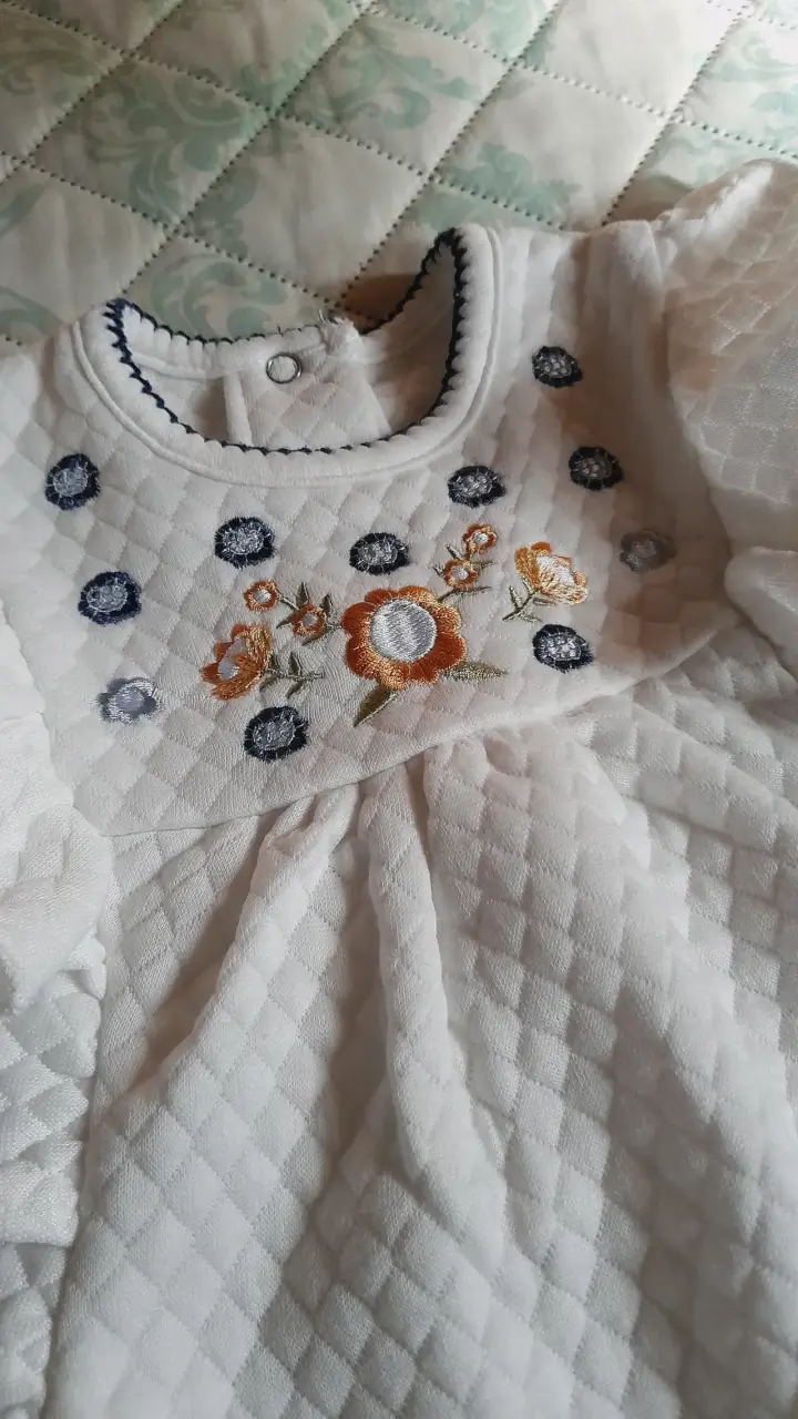 Lote de ropa de bebé  niña en muy buen estado - 2