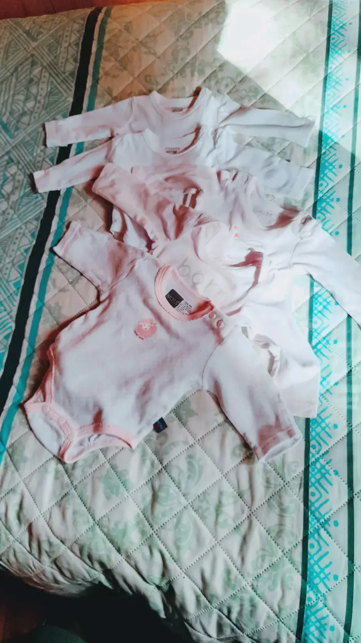 Lote de ropa de bebé  niña en muy buen estado - 6
