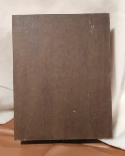 Caja de madera decorativa con diseño vintage - miniatura 3