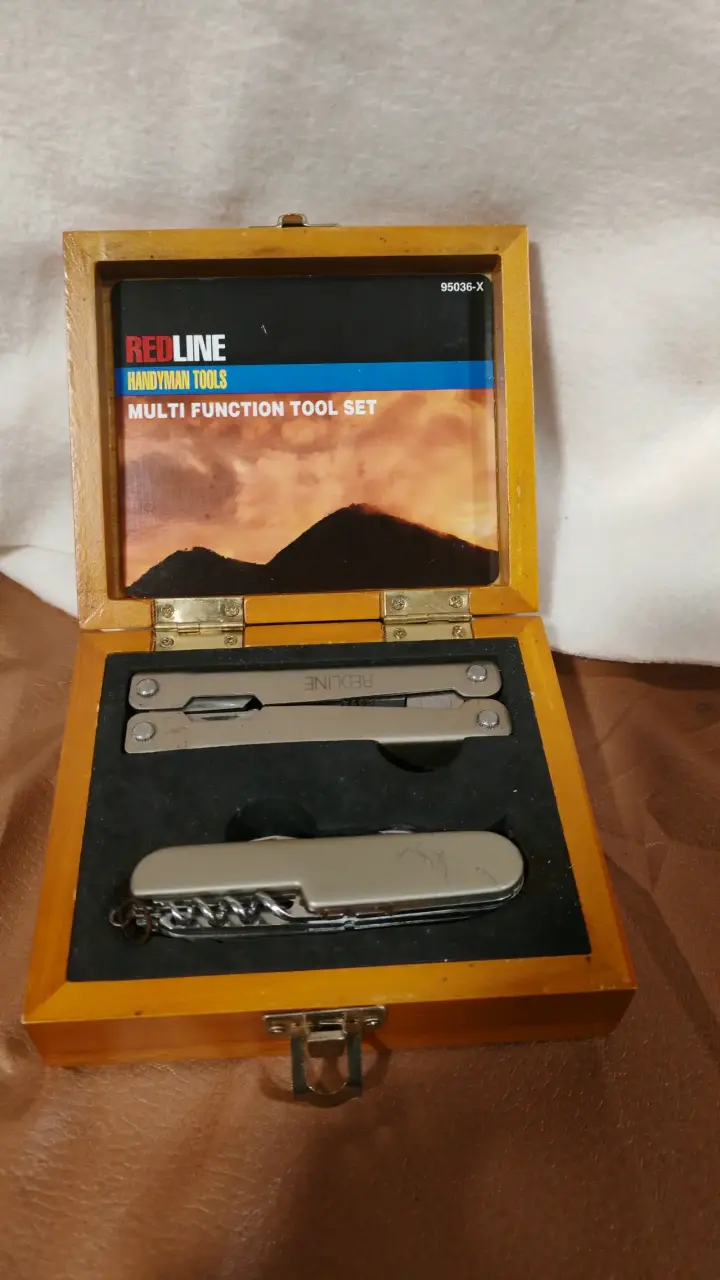 Set de Herramientas Multifuncional Redline en Caja de Madera - 2