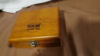 Set de Herramientas Multifuncional Redline en Caja de Madera - miniatura 3