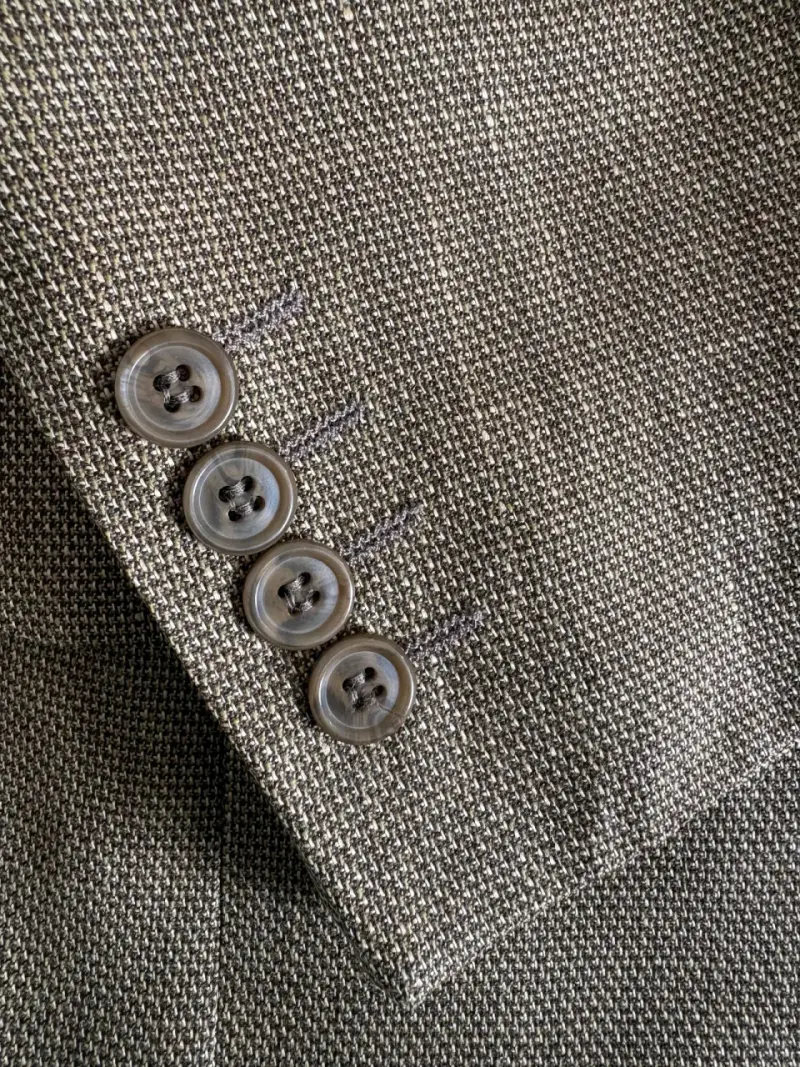 Chaqueta café hombre marca Trial - 4