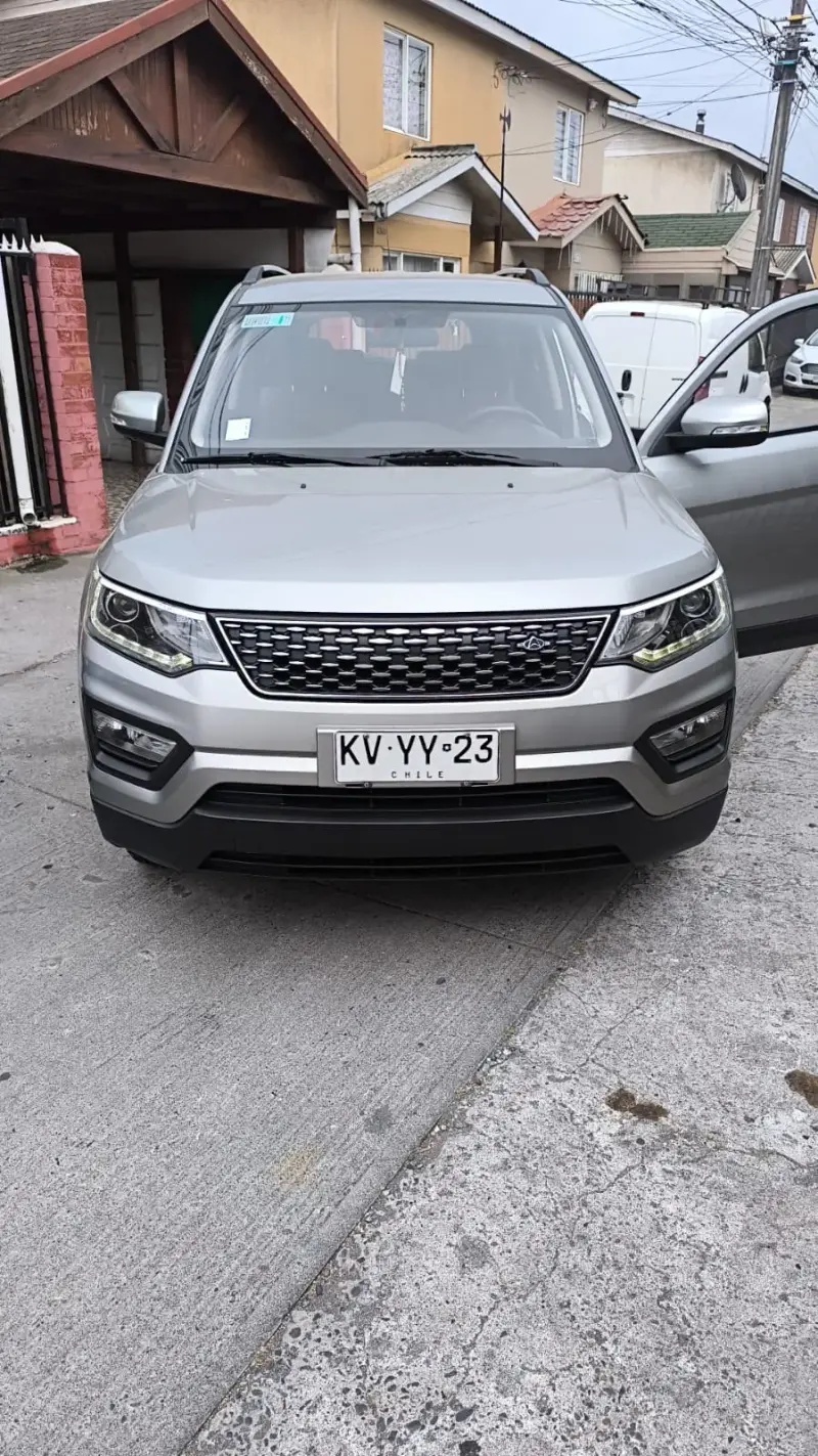 SUV Changan CX70 2019 en buen estado - 2