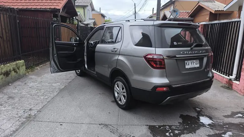 SUV Changan CX70 2019 en buen estado - 3