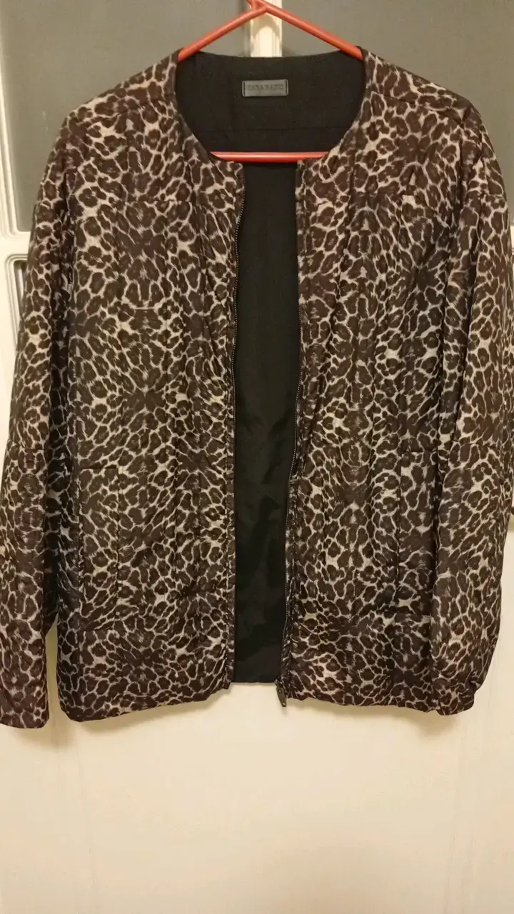 Chaqueta animal print Zara Basic mujer - 1