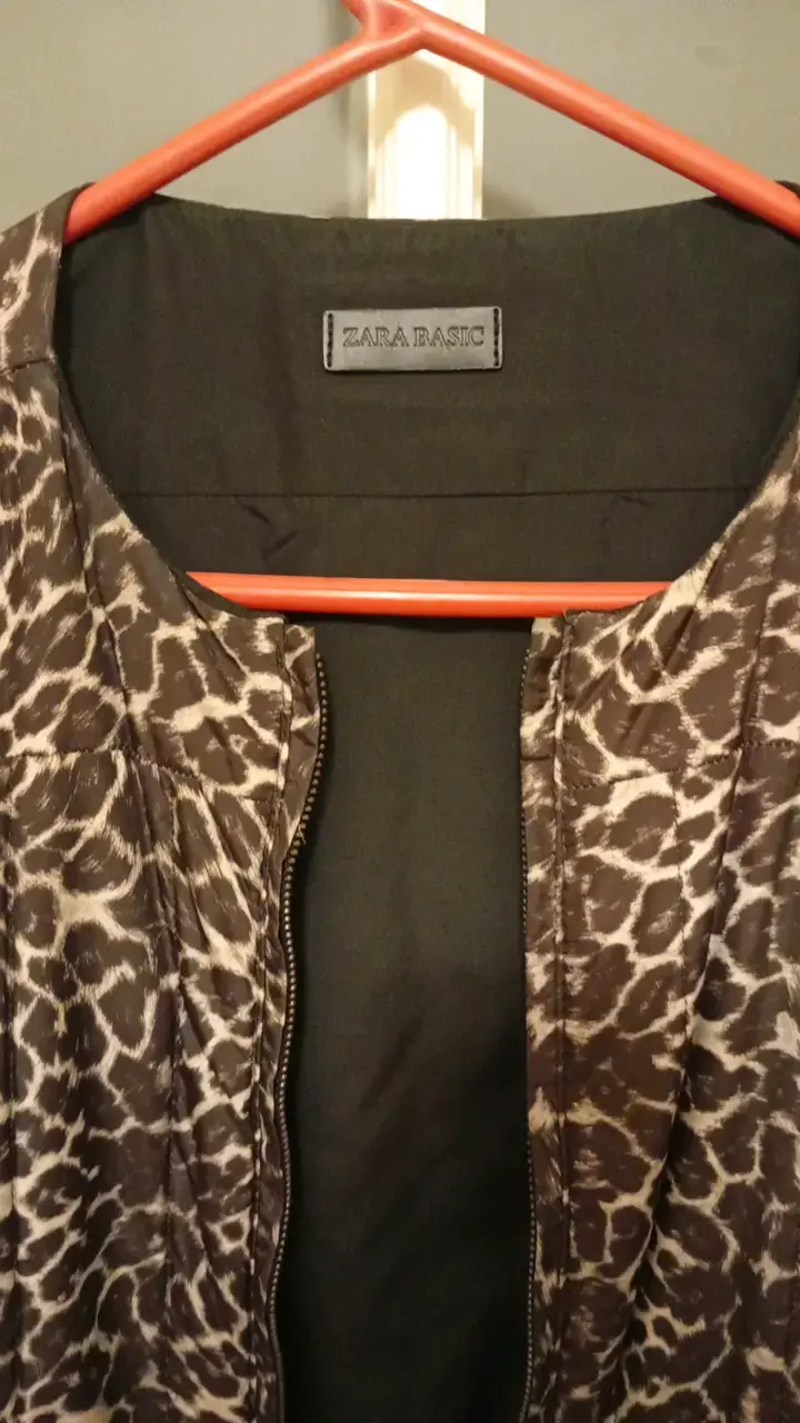 Chaqueta animal print Zara Basic mujer - 2