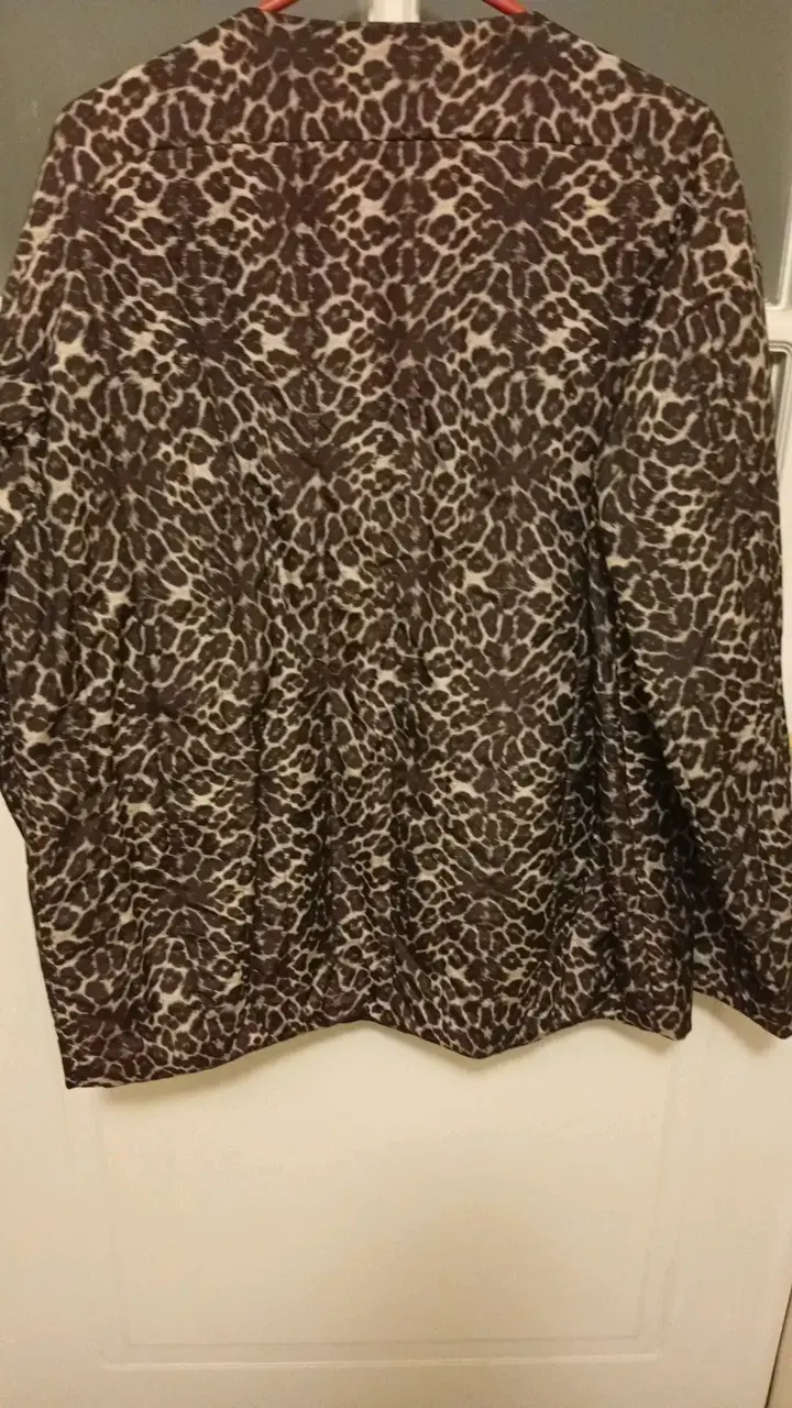 Chaqueta animal print Zara Basic mujer - 3