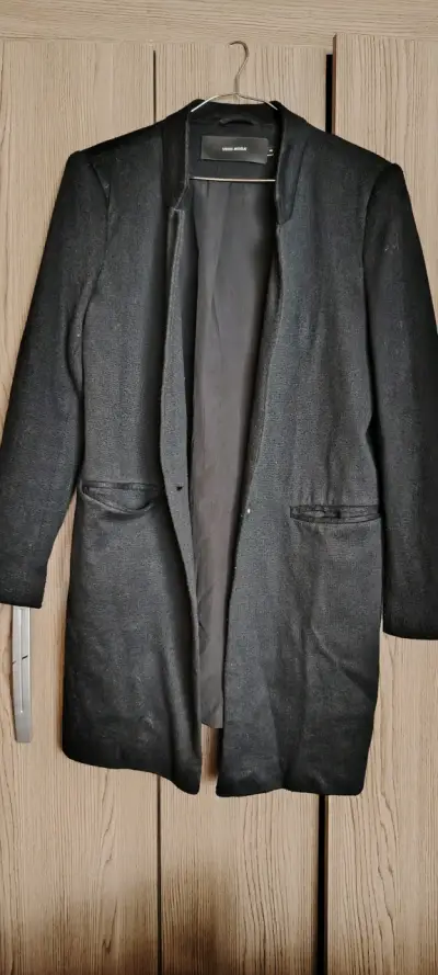 Abrigo negro elegante Vero Moda para mujer - miniatura 2