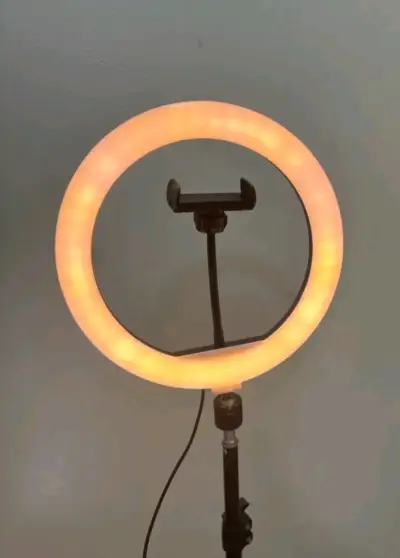 Aro de luz LED con trípode ajustable - miniatura 1