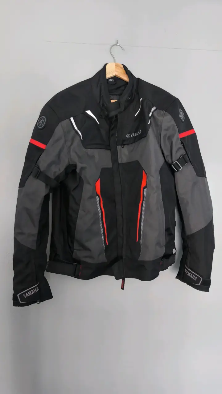 Chaqueta Yamaha - 1