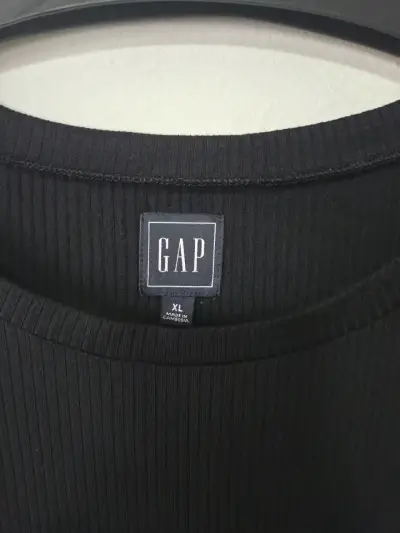 Vestido negro  GAP talla L/ XL - miniatura 2