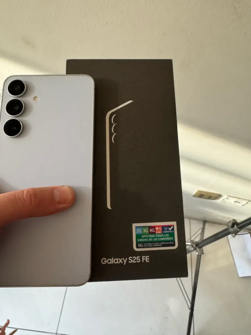 Smartphone Samsung Galaxy S25 FE Blanco