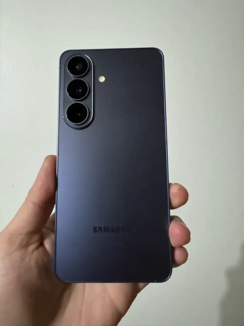 Samsung Galaxy S26 en buen estado