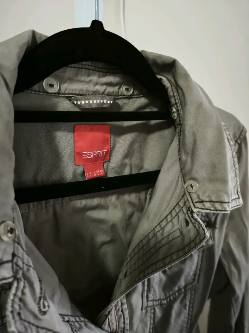 Chaqueta de mujer Esprit con bolsillos funcionales - 3