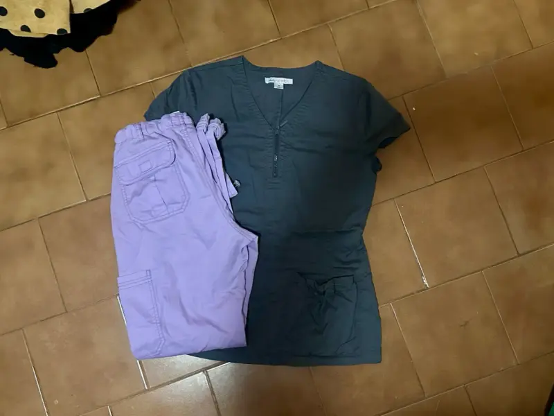 uniformes médicos Tallas S y XS - 3