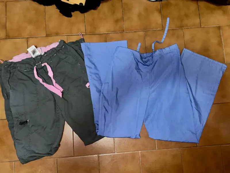 uniformes médicos Tallas S y XS - 4