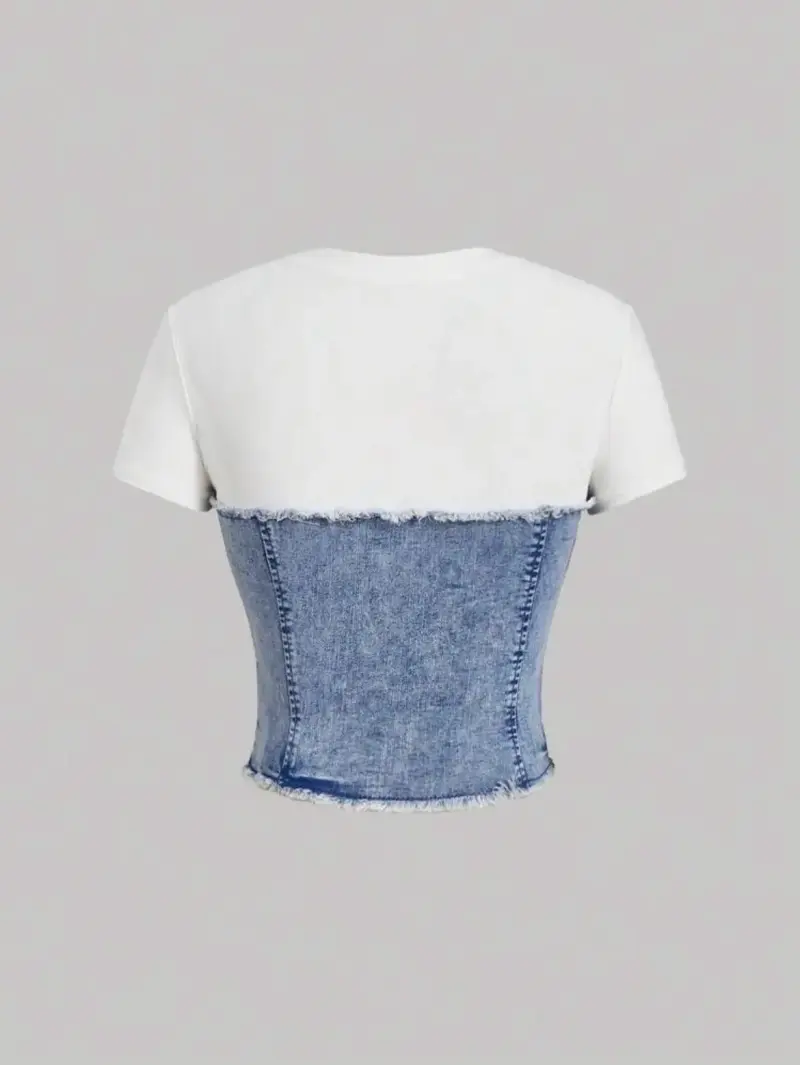 Polera de mezclilla con diseño único - 4