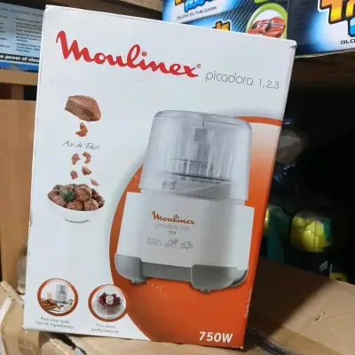 Picadora Moulinex 1,2,3 750W para cocina - miniatura 1