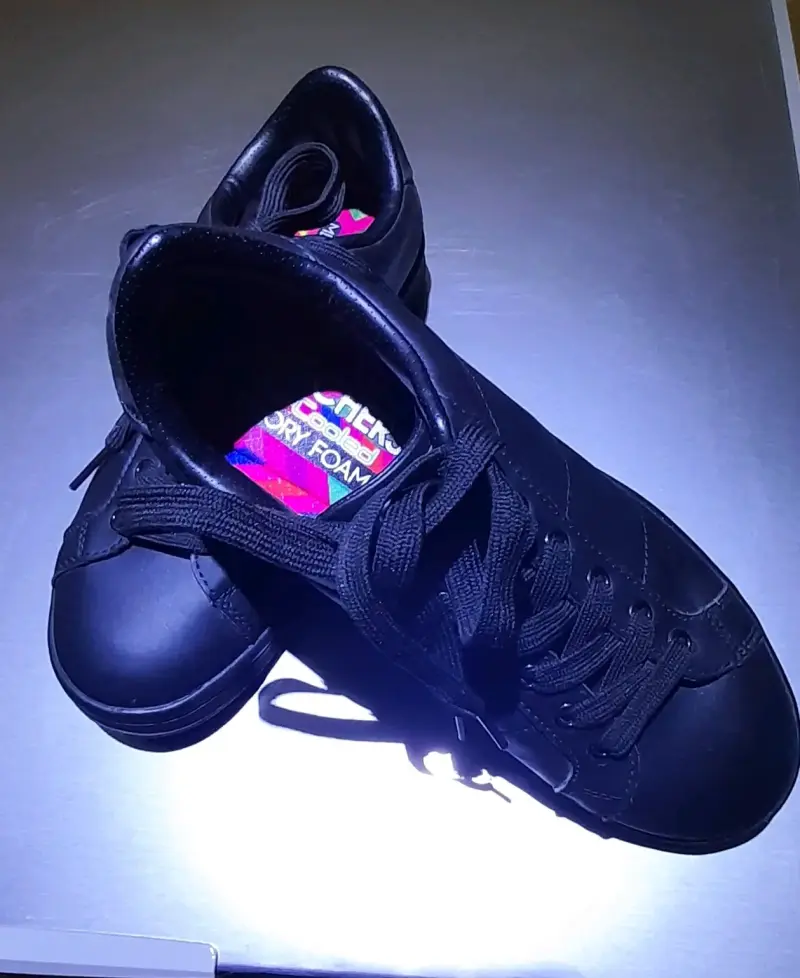 Zapatillas negras Skechers con Memory Foam - 1