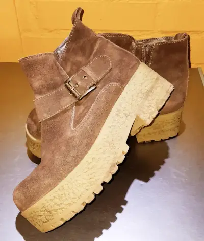 Botines de gamuza marrón con plataforma - miniatura 2