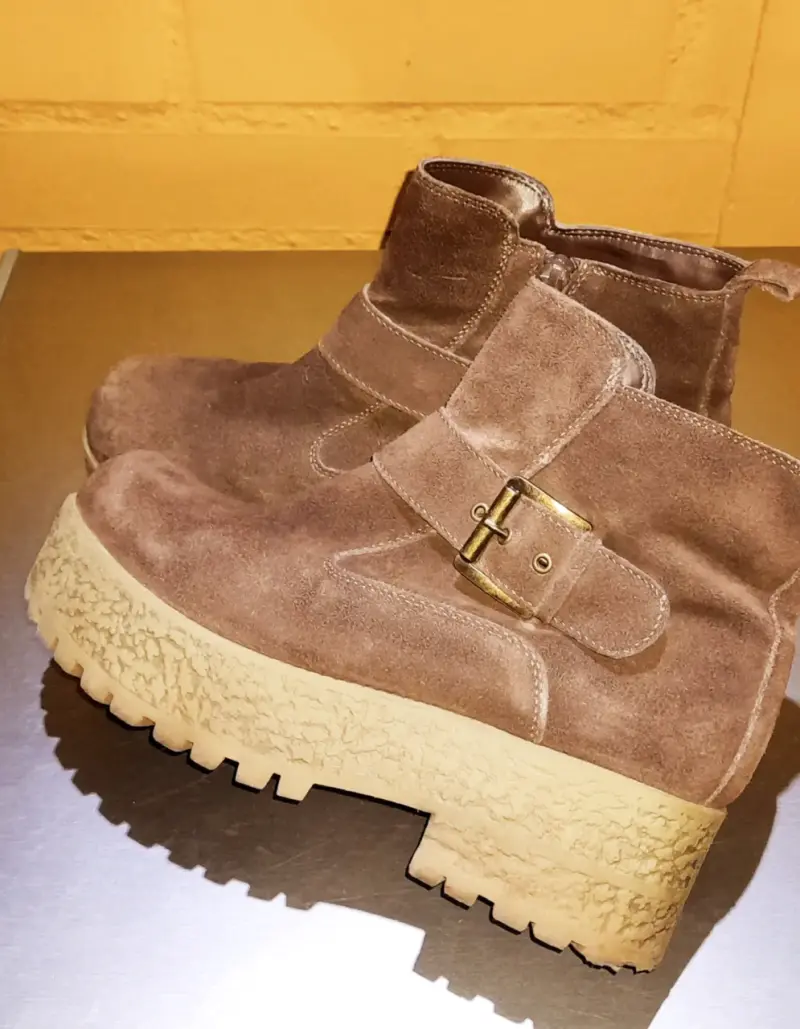 Botines de gamuza marrón con plataforma - 3