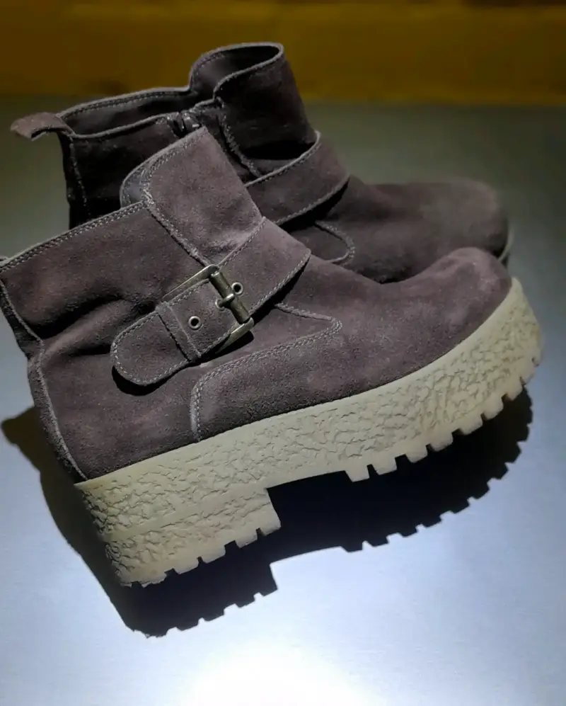 Botines de gamuza marrón con plataforma - 6