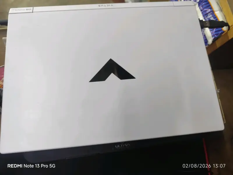 Laptop para juegos con NVIDIA GeForce - 4