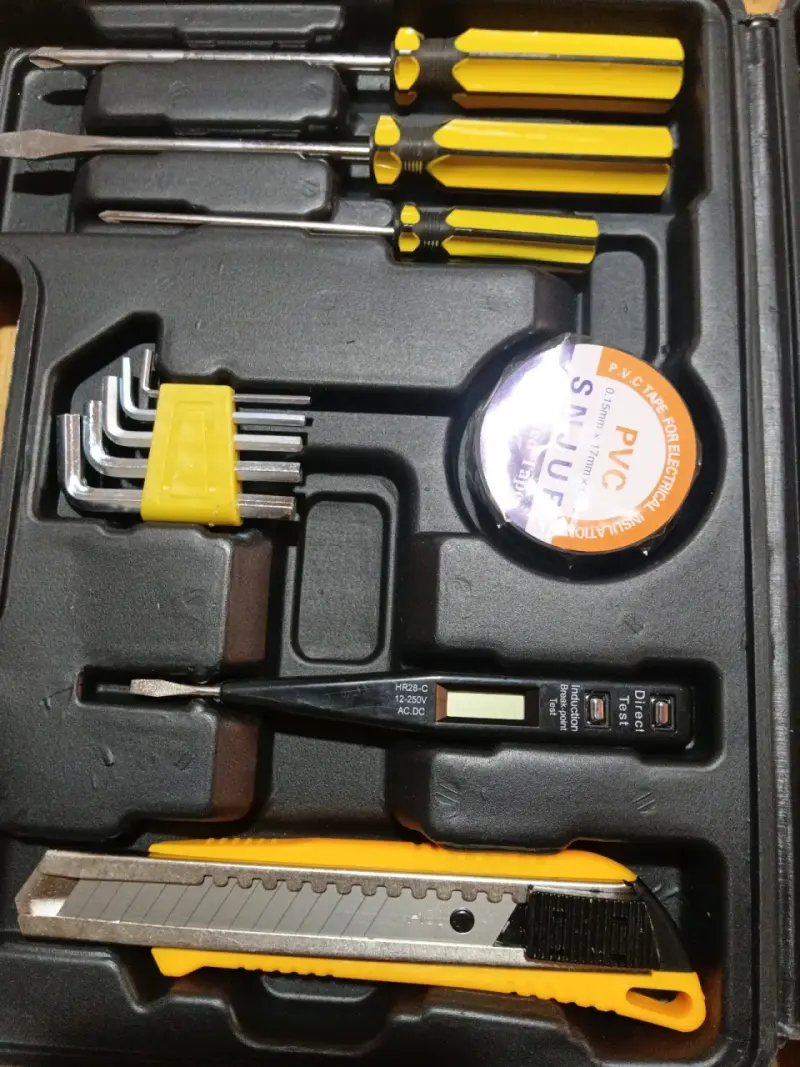 Set de herramientas manuales con estuche - 3