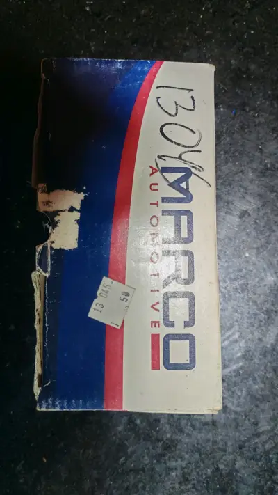Bocina de auto Marco T8 negra - miniatura 1