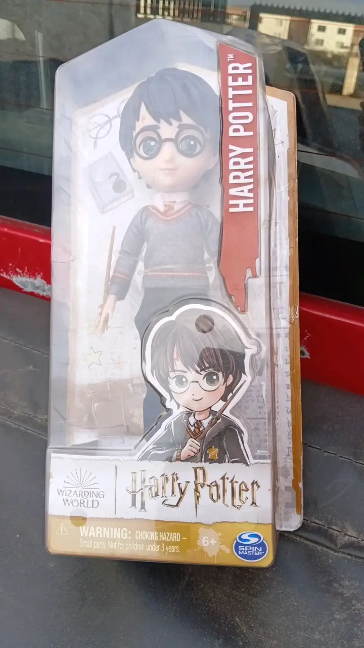 Figura de Harry Potter con varita 20 cm - 1