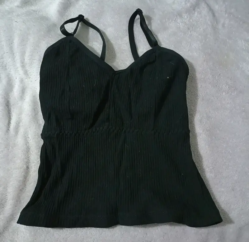 Lote de poleras y tops para mujer en varios estilos - 5