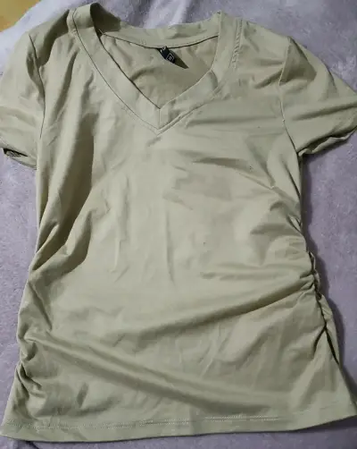 Lote de poleras y tops para mujer en varios estilos - miniatura 6
