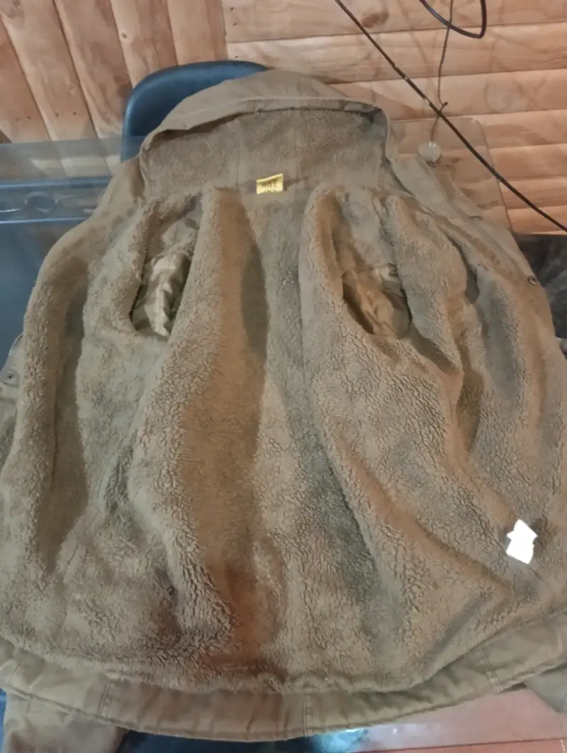 Parka beige con capucha y forro interior - 2