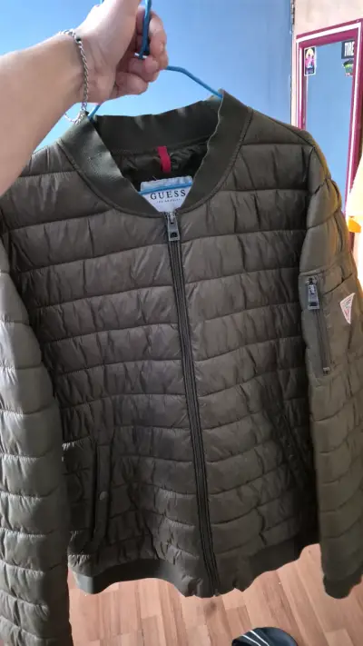 Chaqueta acolchada Guess verde oliva - miniatura 3