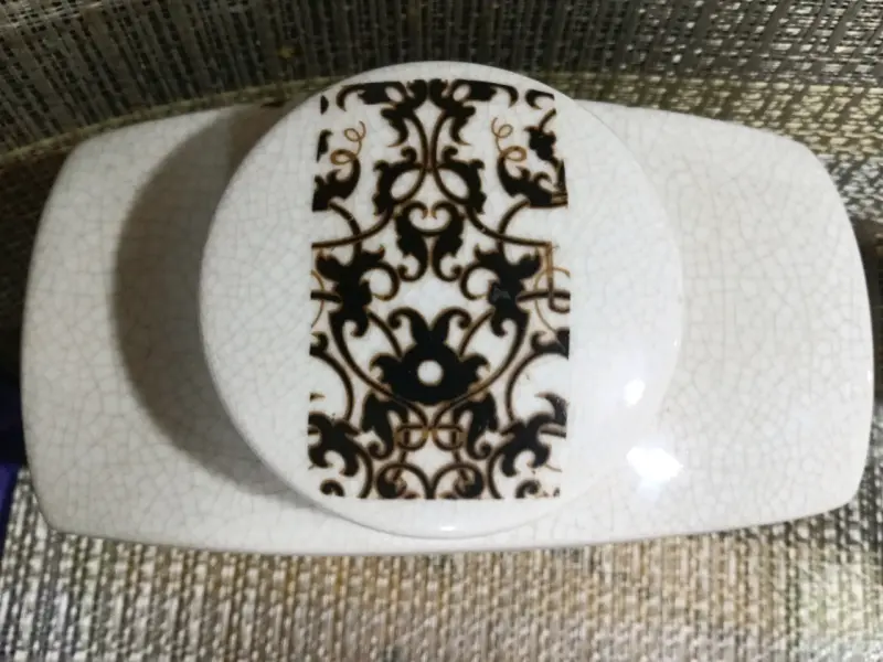 Jarrón de cerámica decorativo con diseño floral - 6