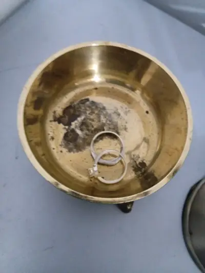Cajita decorativa de bronce con tapa de nácar - miniatura 3