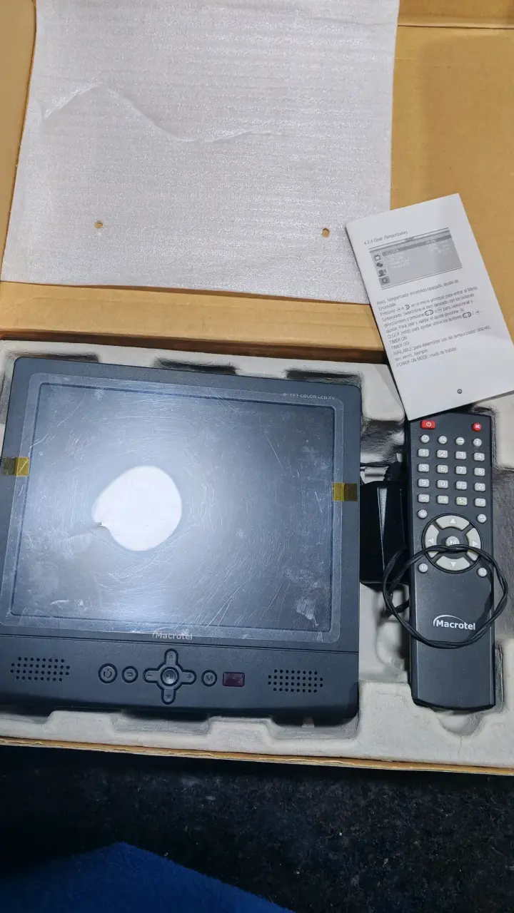 Televisor portátil TFT LCD 8 pulgadas MacroTel - 4