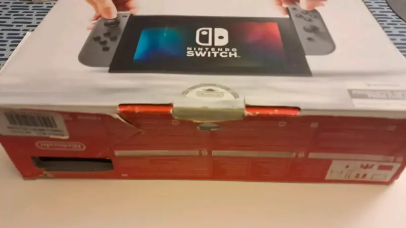 Consola Nintendo Switch con Joy-Con Gris - 2