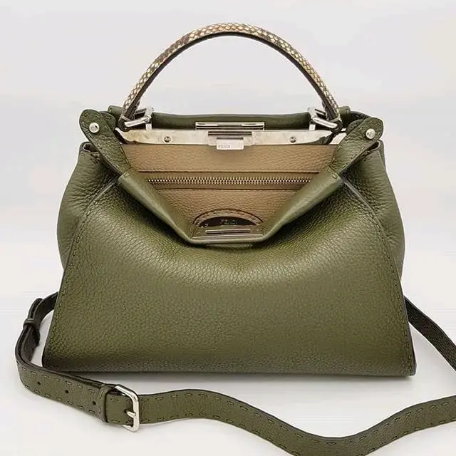 Bolso de cuero verde Fendi con asa y correa - 4