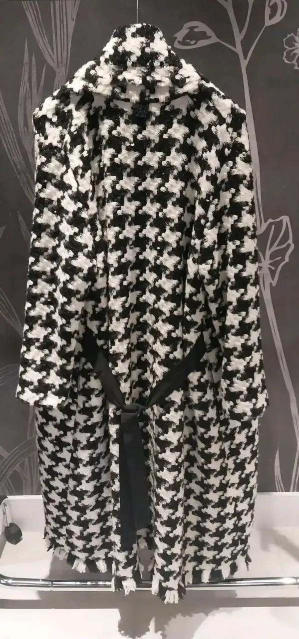 Abrigo de lana con diseño pata de gallo CH - 3