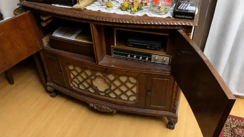 Radiofonógrafo / Mueble integrado.  1960 - 5