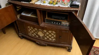 Radiofonógrafo / Mueble integrado.  1960 - miniatura 5