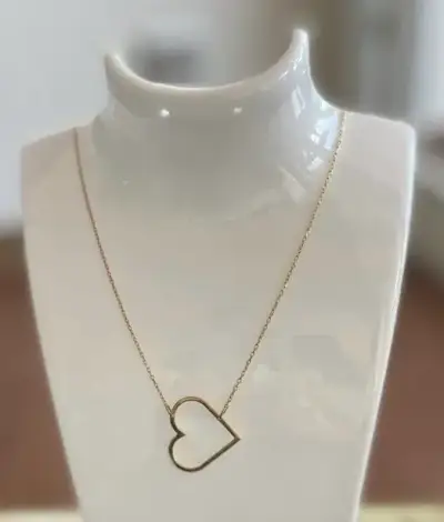Collar de oro 18 Kilates  con dije de corazón - miniatura 3